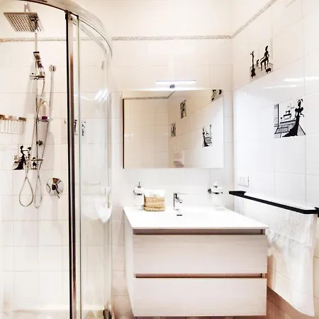 Porta Vicari With View In Downtown Palermo